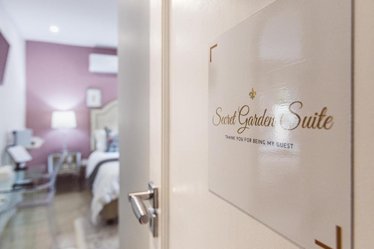 Fleur De Lis Guesthouse Krugersdorp Bagian luar foto